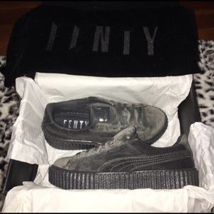 RIHANNA FENTY NEVER WORN VELVET CREEPERS